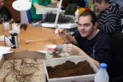 Všichni jsme museli uznat, že je velmi šikovný modelář, zkouškou číslo jedna prošel s vyznamenáním.