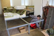 Milan vyrobil poslední rám, který rozšíří Osoblahu o vlečku do kamenolomu.